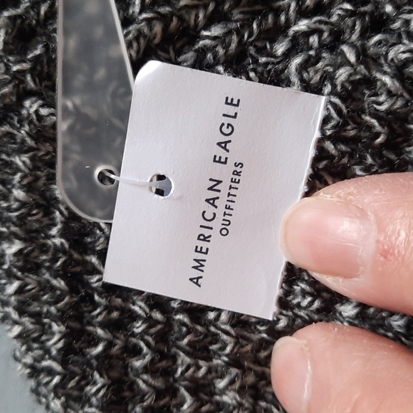 American Eagle Outfitters NWT Black White Heathered Knit Cuffed Beanie  One Size - Picture 10 of 10